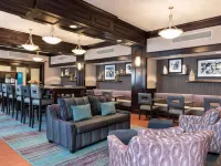 Hampton Inn Detroit/Roseville Hotels in Macomb County