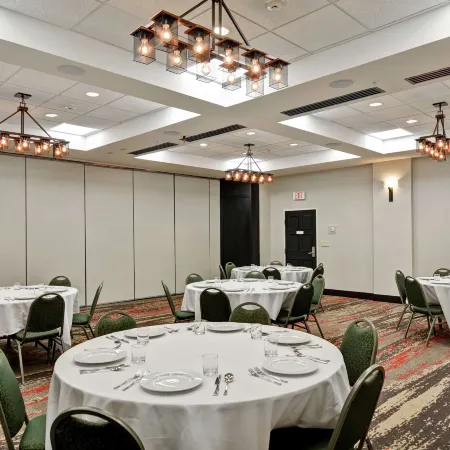 Doubletree by Hilton Hattiesburg