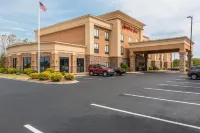 Hampton Inn by Hilton Oak Grove Fort Campbell Hotels near Walmart Supercenter