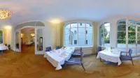 Hotel Schloss Rabenstein - breakfast