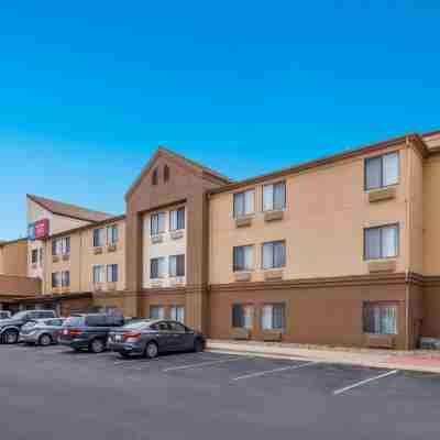 SureStay Plus Hotel by Best Western Coralville Iowa City Hotel Exterior