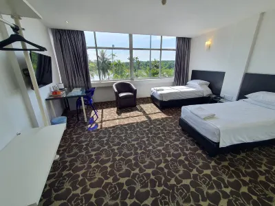Riverine Garden Hotel Hotels near Kemaman Center Point Complex