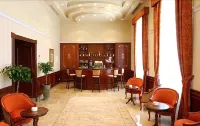 Arcea Gran Hotel Pelayo - bar