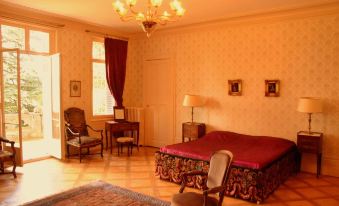 Chateau de Varambon - Housity