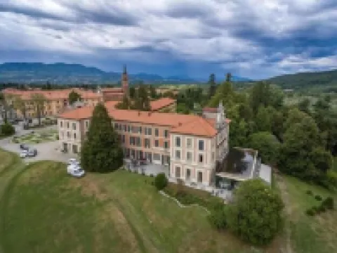 Hotel Villa Borghi Отели в г. 