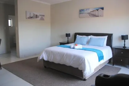 86 Edison Self Catering Отели рядом с достопримечательностью «Sandton Skye»