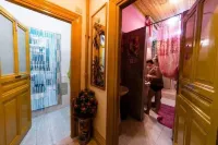 Sunshine Hostel فنادق في 