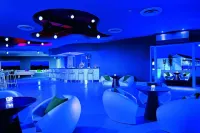 Breathless Punta Cana Resort & Spa -Adult Only - All Inclusive - bars