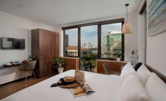 Dragon View Riverfront Hotel by Haviland