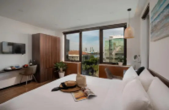 Dragon View Riverfront Hotel Hoteles cerca de Mercado Han