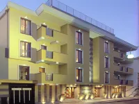Hotel Albatros Hotel dekat Castello Colonna