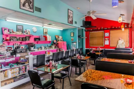 Quality Inn San Angelo Отели рядом с достопримечательностью «Мемориальный парк Джейм Падрон»