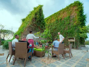 Bolagala Agro Floating Resort