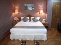Excel Treasure Hotel Hotel a Kamayut