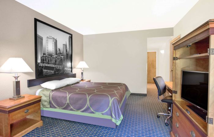 Super 8 by Wyndham Clemmons/Bermuda Run/Winston-Salem I-40