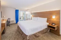홀리데이 인 익스프레스 오렌지 비치 바이 IHG - 발코니