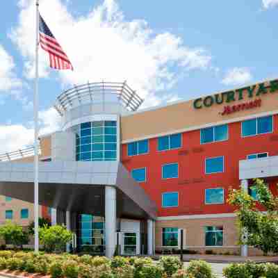 Courtyard Minneapolis Maple Grove/Arbor Lakes Hotel Exterior