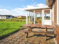 "Gisela" - 250m from the Sea - Homestays
