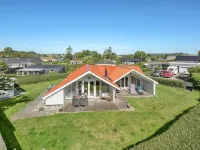"Katrina" - 50m to the Fjord - Homestays