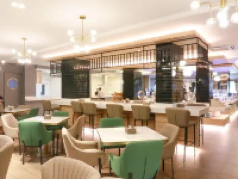 ゴールデン シティ ラヨーン ホテル ラヨーンのホテル