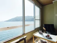Seaside Katsuragahamaso