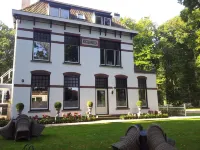 Bed & Breakfast Rijsterbosch Các khách sạn ở Workum