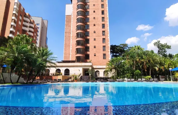 麥德林達恩卡爾頓酒店