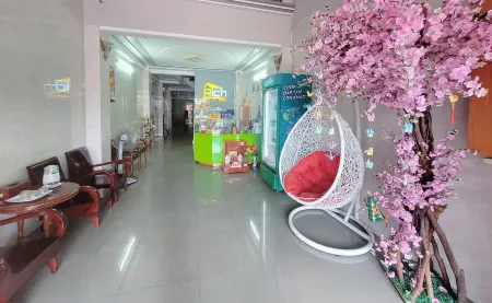 Rich Hotel Отели в г. Кан То