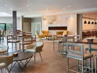 Four Points by Sheraton Toronto Airport Hotels near Malton