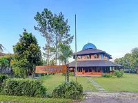 OYO Homes 90850 Cibeunying Eco Tourism Homestay Cibodas Maribaya 2 Các khách sạn ở Ciporeat