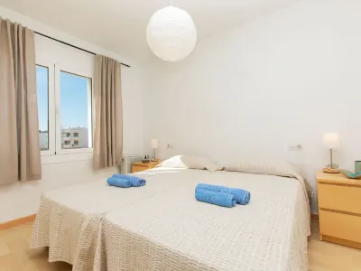 Ramon Muntaner Hotels near Torre de Montgo