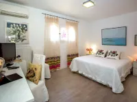Villa Polonia Mouche