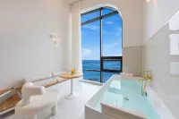 Gangneung Hue Pension (Ocean View, Spa, Couple