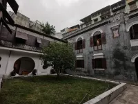 East Asia Hotel Các khách sạn gần Quảng trường Senado
