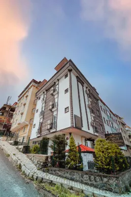 Umut Apartments