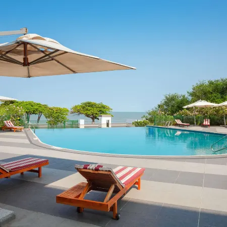 Radisson Blu Okoume Palace Hotel