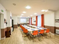 Campanile Orleans Centre - Gare Hotels in Orleans