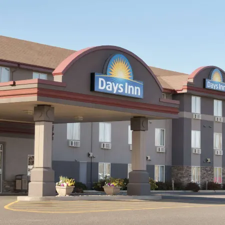 Days Inn & Suites by Wyndham Thunder Bay