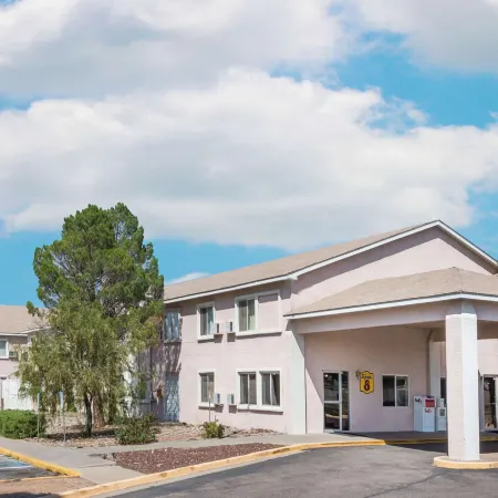Super 8 by Wyndham Socorro