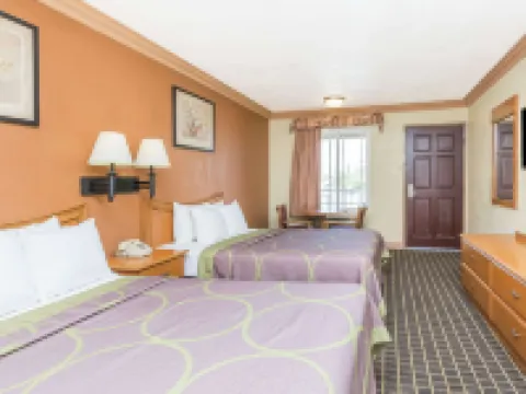 ซุปเปอร์ 8 บายวินด์แฮม อาซูซา โรงแรมในอาซูซ่า