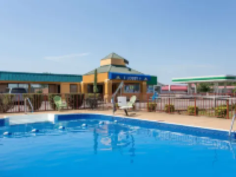 Days Inn by Wyndham Dickson Hoteles en Dickson