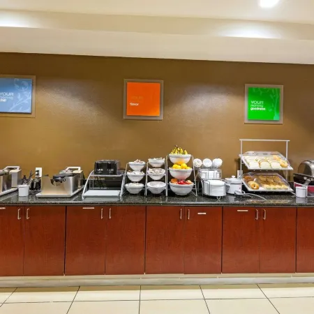 Comfort Suites University