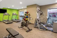 La Quinta Inn & Suites by Wyndham Hartford - Bradley Airport - Gym
