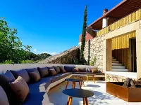 Casas Do Coro Hotels in Longroiva