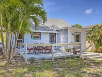 Lovely Cottage Near Downtown Stuart and Beaches Hotels in Stuart