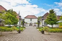 Yobel Guest House Hoteles en Jetis