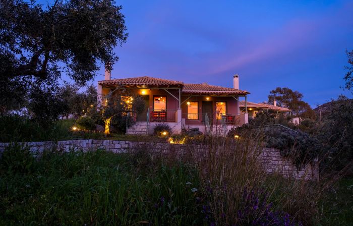 Chamaloni Cottages