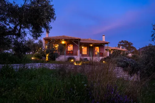 Chamaloni Cottages - homestay