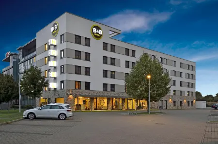 B&B HOTEL Frankfurt-West