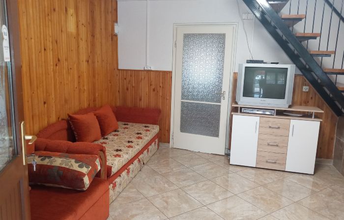 A Whole Holiday House with a Garden in Fonyod for 2-10 Persons